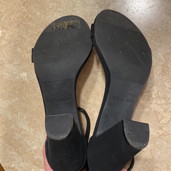 Black Strappy Heel - Picture 4 of 4